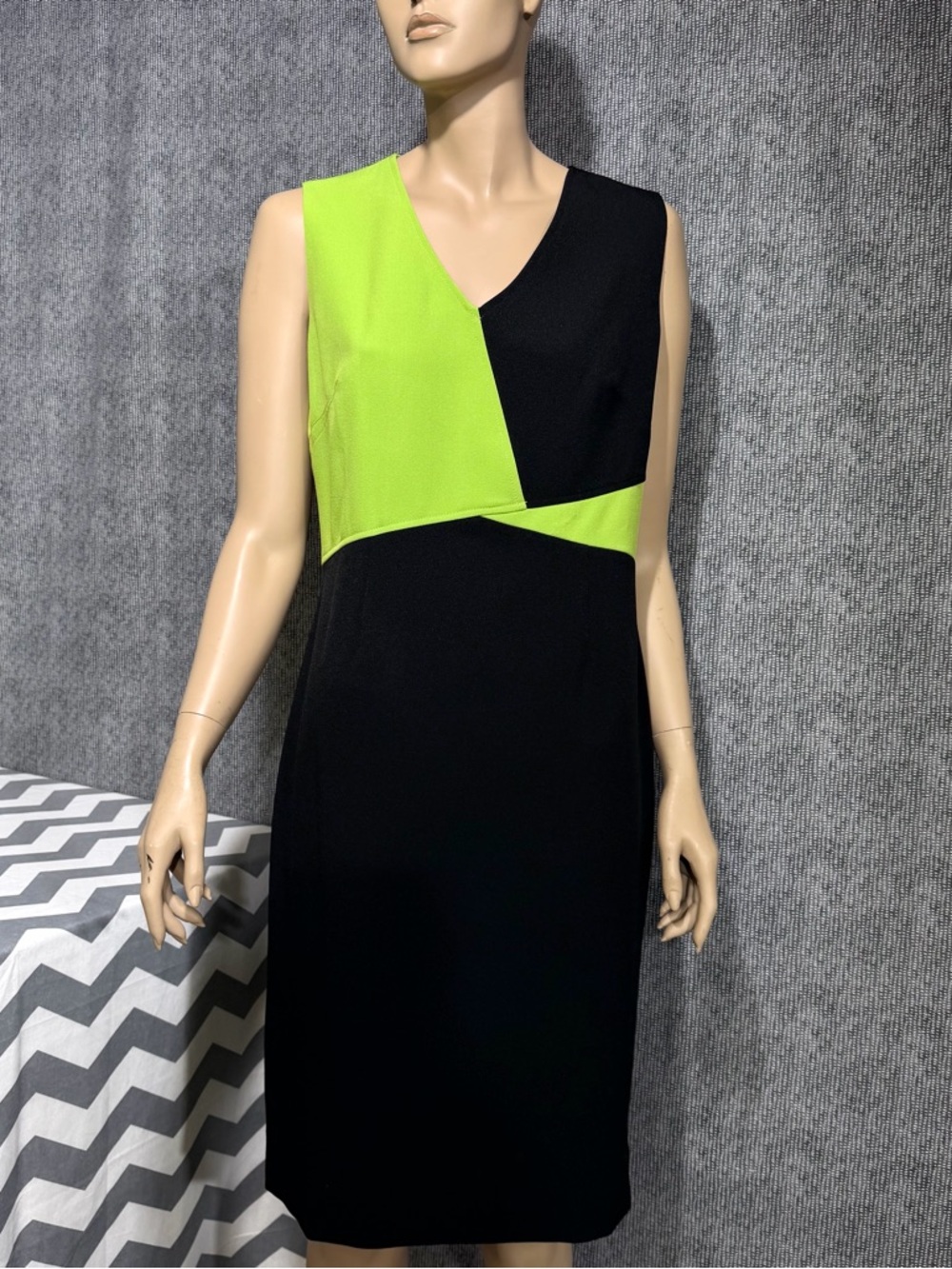 Kasper Black Midi Dress with Neon Green Colorblock